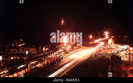 Motor Racing Le Mans 1968 at night f12002 Stock Photo