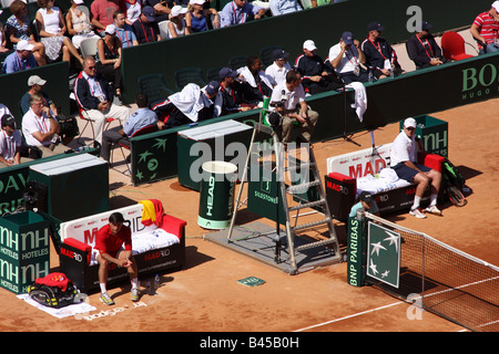 First match of 2008 Davis Cup semifinal tie, Spain vs USA. Coaches of the Spanish and North American teams watching the game Stock Photo