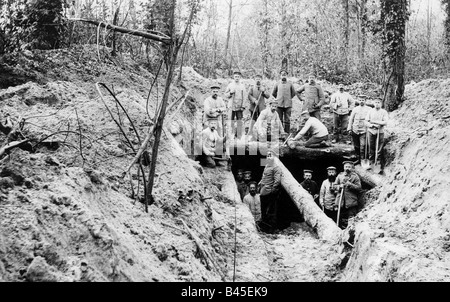 Trench warfare WWI Stock Photo - Alamy