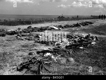 Bodies of Canadian soldiers Dieppe Raid Stock Photo - Alamy