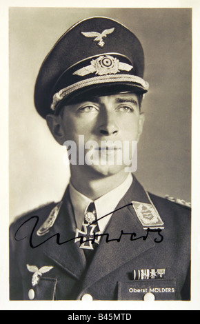 Mölders, Werner, 18.3.1913 - 22.11.1941, German aviator, Commodore of 51st Fighter Wing, portrait, 1941, Second World War, Airforce, Luftwaffe, officer, Colonel, Germany, Third Reich, Wehrmacht, fighter pilot, Molders, Moelders, 20th century, autograph, , Stock Photo