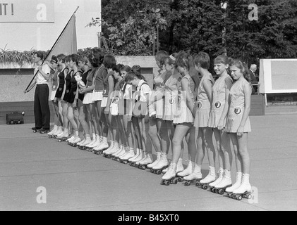 sports, roller skating, ladies team of the East German Roller Skate Association, 1963, Stock Photo