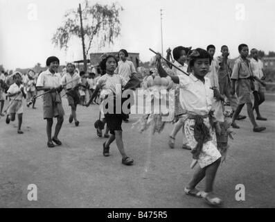 geography / travel, China, people, Chinese children taking part in a parade, 1960s, Stock Photo