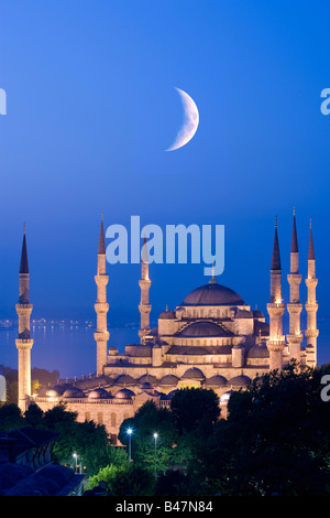 Crescent moon over Sultan Ahmed Mosque Blue Mosque Turkey Istanbul ...