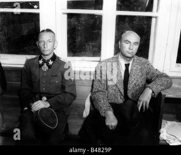 events, Second World War / WWII, Austria, end of war, SS Gruppenfuehrer Heinz Reinefarth and the Reich Governor and Gauleiter of the province of Posen, SS Obergruppenfuehrer Arthur Greiser, prisoners of the 42nd US Division, 24.5.1945, Stock Photo