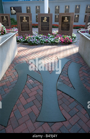 Yankee stadium monument park hi-res stock photography and images - Alamy