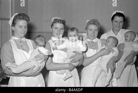 people, children, quadruplets, Lauchhammer, Cottbus District, 1956, Stock Photo