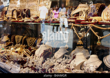 Jewelry shop on the Ponte Vecchio bridge, Florence, Italy Stock Photo