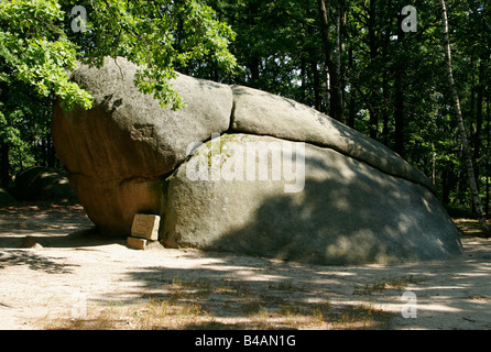 geography / travel, Austria, Waldviertel, landscapes, Blockheide, stone 'Teufels Bettstatt' (Devil's Bed), Additional-Rights-Clearance-Info-Not-Available Stock Photo