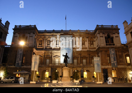 Royal Academy, Summer Evening Piccadilly London Stock Photo