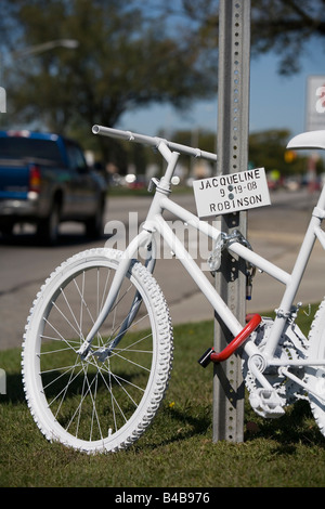 Ghost Bike Marks Spot Where Bicycle Rider was Killed Stock Photo