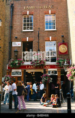 Great Britain - London - Soho district - Covent Garden - Pub Lamb and Flag Stock Photo
