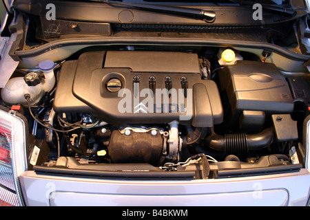 Car, Citroen C2 1.4 HDi SX, model year 2003-, silver, Miniapprox.s