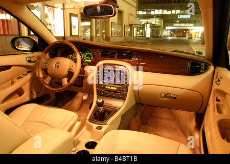 Car, Jaguar X-Type Estate 2.0 d, model year 2004-, medium class, hatchback, ruby colored, interior view, Interior view, Cockpit, Stock Photo