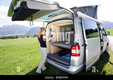 Car, VW Volkswagen California TDI Comfortline, Minibus, Camper, Campsite, model year 2004-, Interior view, Detailed view, photog Stock Photo