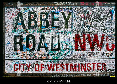 Great Britain - London - Maybelone district - Beatles tour - Abbey road - notivce board Stock Photo