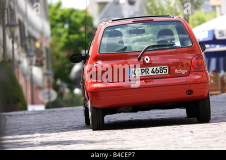 Renault twingo 1 2 dynamique hi-res stock photography and images - Alamy
