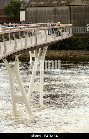 UK Yorkshire Castleford Grand Designs Big Town Plan people on new footbridge over River Aire Stock Photo