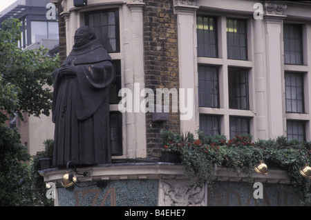 Statue of Black Friar at the Black Friar Pub London UK Stock Photo