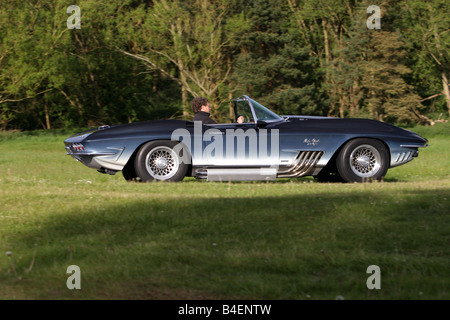 Car, Chevrolet Corvette Mako Shark, model year 1961, convertible, vintage car, 1960s, sixties, convertible top, open, standing, Stock Photo