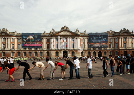 French students outside of the Toulouse Capitolium Stock Photo