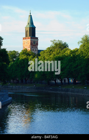 The river Aura Aurajoki and Tuomiokirkko Cathedral in Turku Åbo Finland Stock Photo