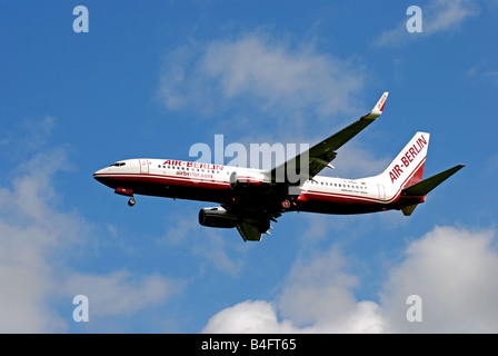 Air Berlin Boeing 737 aircraft approaching Birmingham International Airport, UK Stock Photo