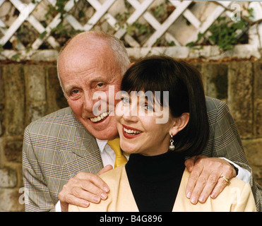 Jan Francis Actress of ITV drama series Under The Hammer with fellow actor Richard Wilson at a hotel in Holland Park Avenue Stock Photo