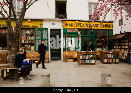 Shakespeare and Company Bookshop Left Bank Rive Gauche Paris France Europe Stock Photo