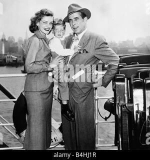 Humphrey Bogart with wife Lauren Bacall and son 1951 Stock Photo