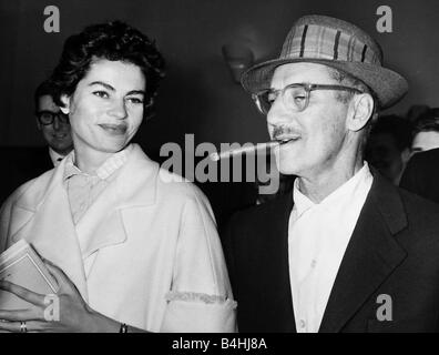 Groucho Marx American comedy actor with his wife August 1958 Stock Photo