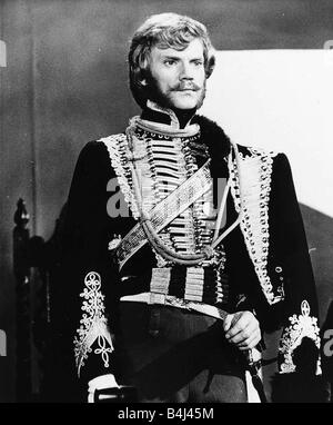 Malcolm McDowell Actor stars in the film Royal Flash who plays a cad dbase msi Stock Photo