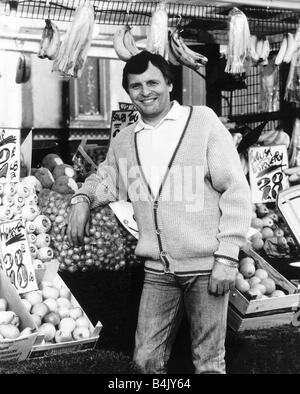 Peter Dean actor who played Peter Beale in TV programme Eastenders July 1987 dbase Mirrorpix Stock Photo