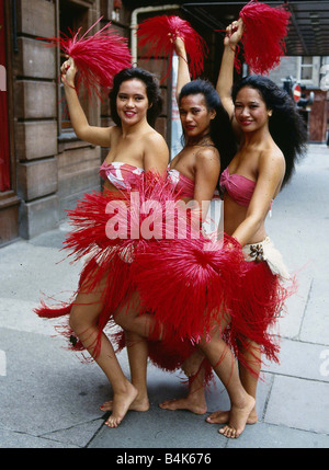 Polynesian dancers September 1988 dancing in Sauchiehall Street in Glasgow Stock Photo