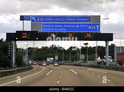 50 mph sign UK Motorway Stock Photo - Alamy