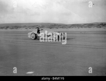 On this day 3rd September 1935 a new land speed record is set by Britain s famed speed demon Sir Malcolm Campbell On the Bonneville Salt Flats in Utah Captain Malcolm Campbell s Racing Car Bluebird Jan 1927 at Pendire Sands Mirrorpix com 2003 Stock Photo