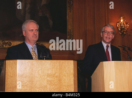 John Major and John Bruton making the announcement that the Northern Ireland Peace process will take a twin track approach leading to all party talks in February 1996 Stock Photo