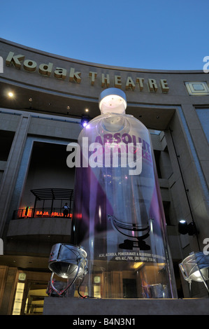 Huge Absolut Los Angeles vodka bottle outside the Kodak Theatre on Hollywood Boulevard, Los Angeles, California Stock Photo