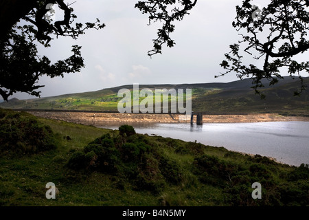 Llyn Cowlyd reservoir and dam, part of the nearby Dolgarrog Hydro site, Snowdonia, North Wales Stock Photo