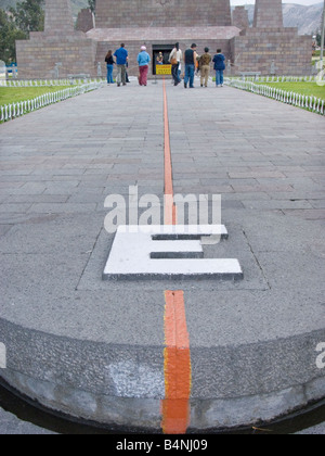 The equator line Äquator aequator QUITO ECUADOR border bound boundary line Quito Ecuador capital, city, outside, south america E Stock Photo