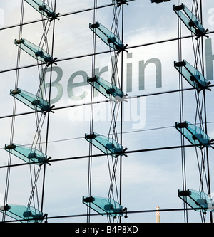 Large glass facade of new central Hauptbahhof railway station in Berlin Germany 2008 Stock Photo