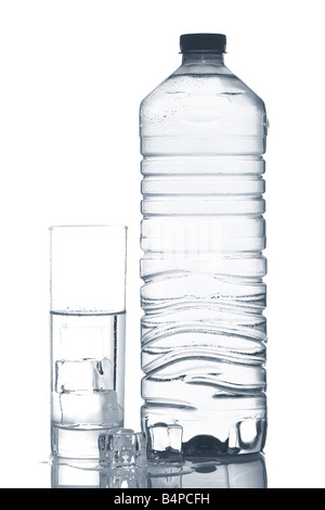 glass of water with ice cubes, reflected and isolated on white ...