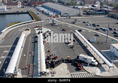 Parking lot, pickup and drop off points at Brooklyn Cruise Terminal in New York City Stock Photo