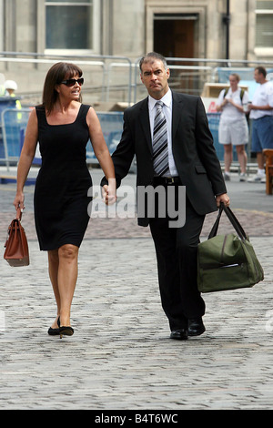 Tommy Sheridan and wife Gail July 2006 Arrive at Edinburgh court of session on the first day of the trial that Tommy will represent himself Stock Photo