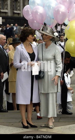 thaw john memorial service st field london martin alamy 2002 september actor martins