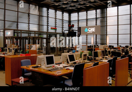 The Room: Underwriting room at Lloyd's where underwriters sit at desks and negotiate with brokers, Lloyd's Building, London Stock Photo