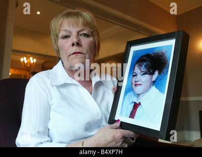 mother of murdered mary anne leneghan susan harris with the father tony thomas of adrian thomas May 2006 May 2006 Stock Photo