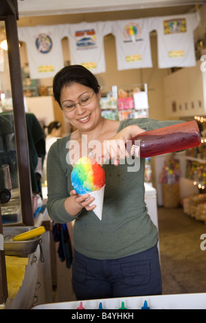 Cathy Aoki Aoki s Shave Ice Haleiwa Oahu Hawaii Stock Photo