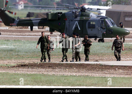 General Mike Jackson arrives at French Base Kumanovo from Belgrade during talks on 6 6 1999 Stock Photo