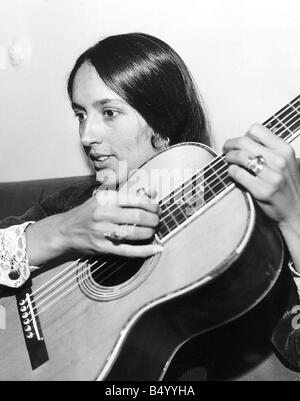 JOAN BAEZ フォークギター教材 joan-baez-pop-singer-dbase-msi